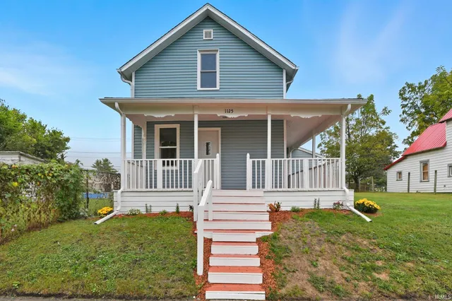 $159,900 | 1125 East Washington Street, Muncie, IN 47305