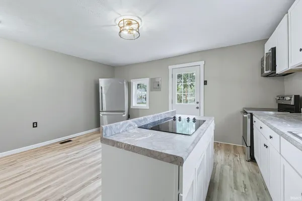 $149,900 | 1125 East Washington Street, Muncie, IN 47305