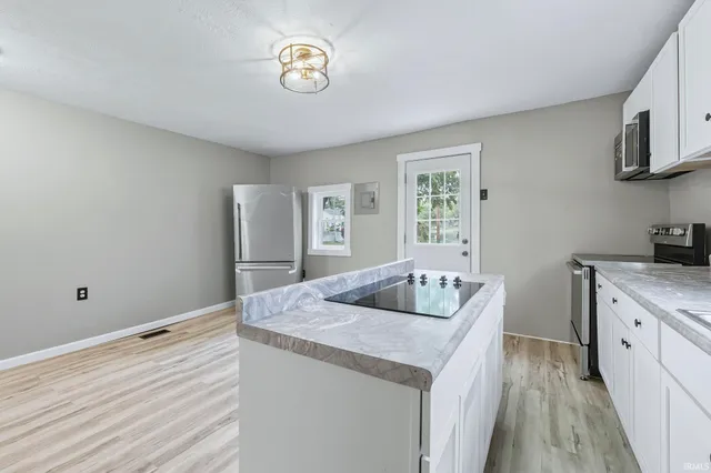 $159,900 | 1125 East Washington Street, Muncie, IN 47305