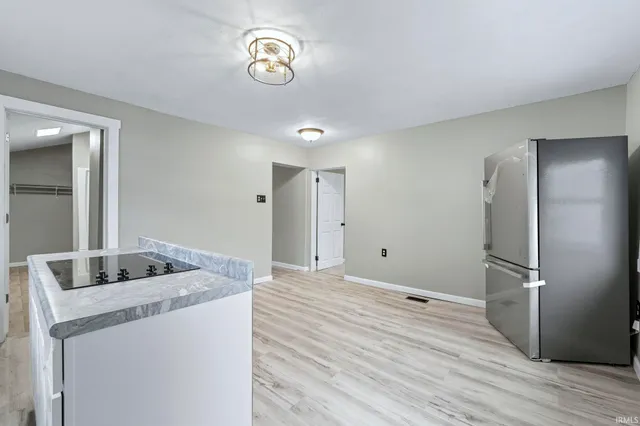 $159,900 | 1125 East Washington Street, Muncie, IN 47305