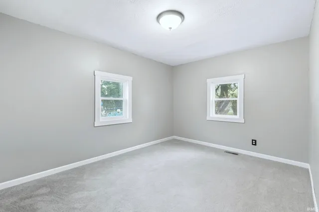 $159,900 | 1125 East Washington Street, Muncie, IN 47305