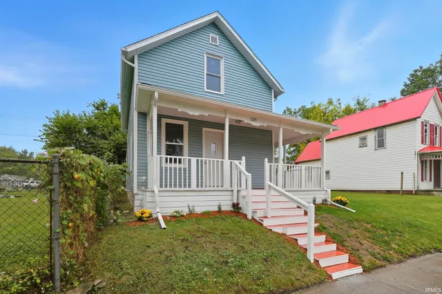$159,900 | 1125 East Washington Street, Muncie, IN 47305