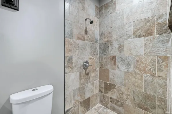 $149,900 | 1125 East Washington Street, Muncie, IN 47305