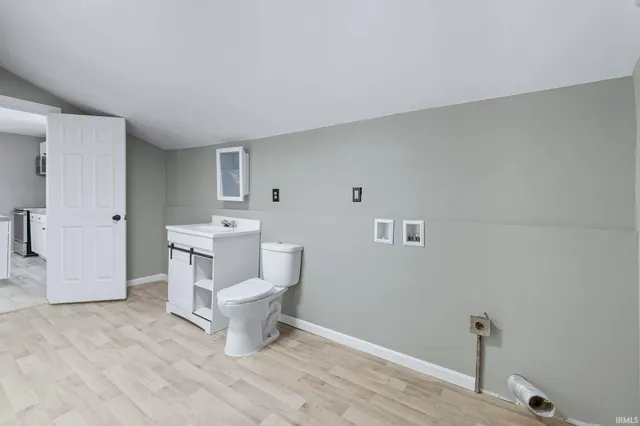 $159,900 | 1125 East Washington Street, Muncie, IN 47305