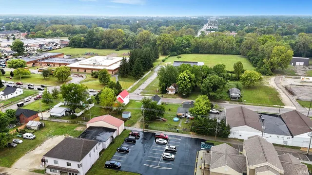 $159,900 | 1125 East Washington Street, Muncie, IN 47305