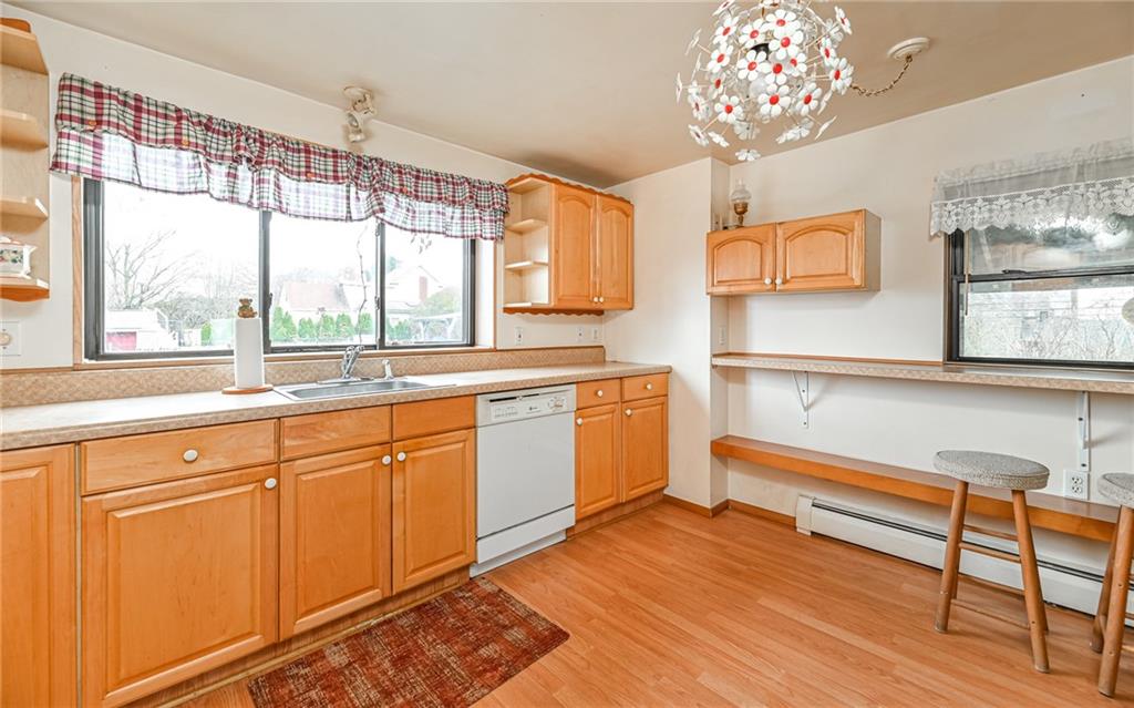 3137 Willett Road Pittsburgh, PA 15227 - Photo 3 of 23 Gallery Image 3