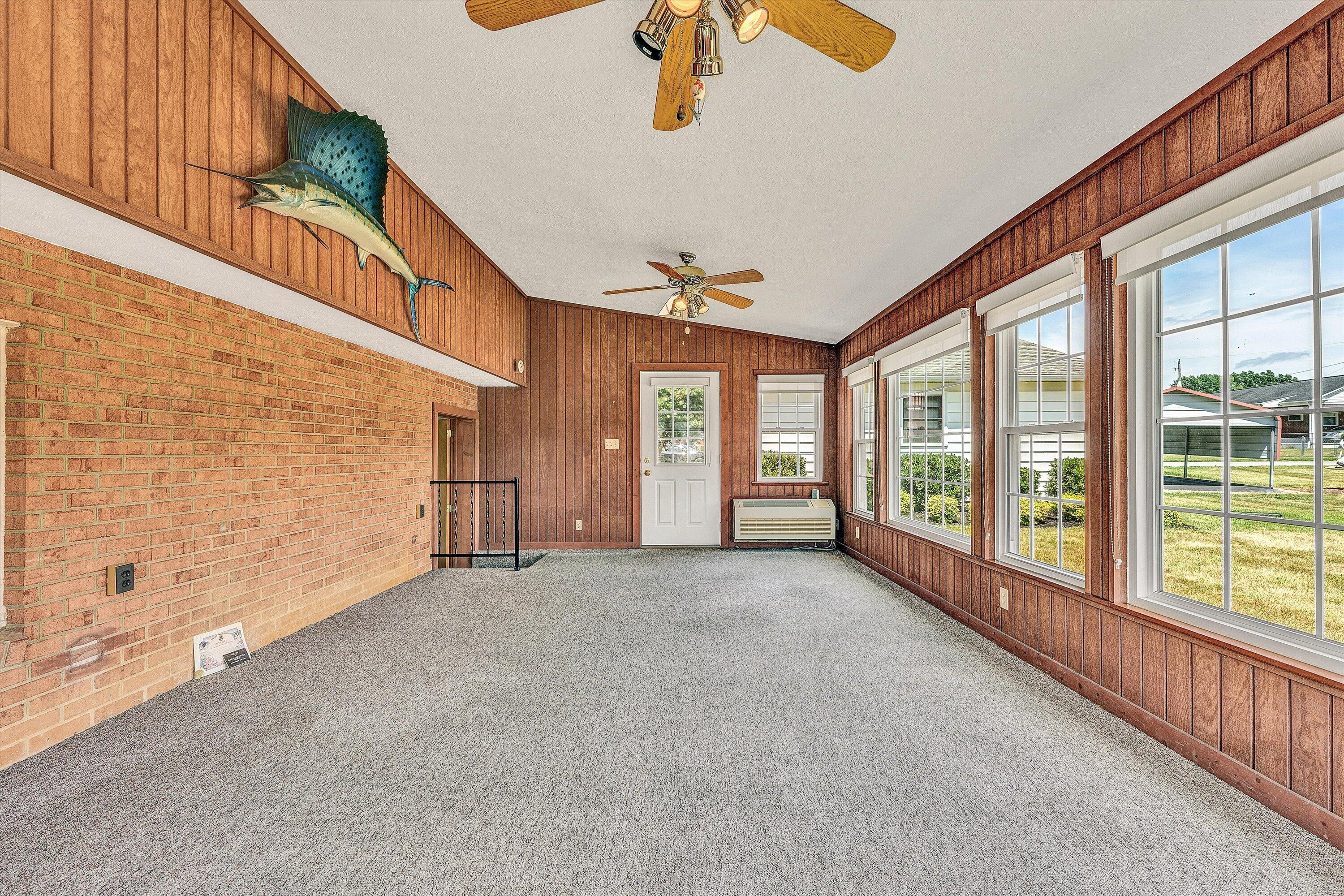 5602 Green Ridge Road Northwest Roanoke, VA 24019 - Photo 27 of 38 27-DSC04327