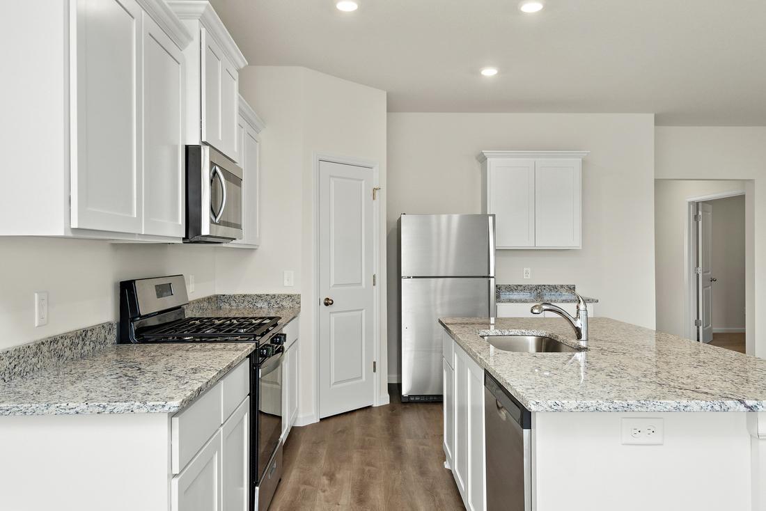 8422 Walnut Street Clear Lake, MN 55319 - Photo 13 of 20