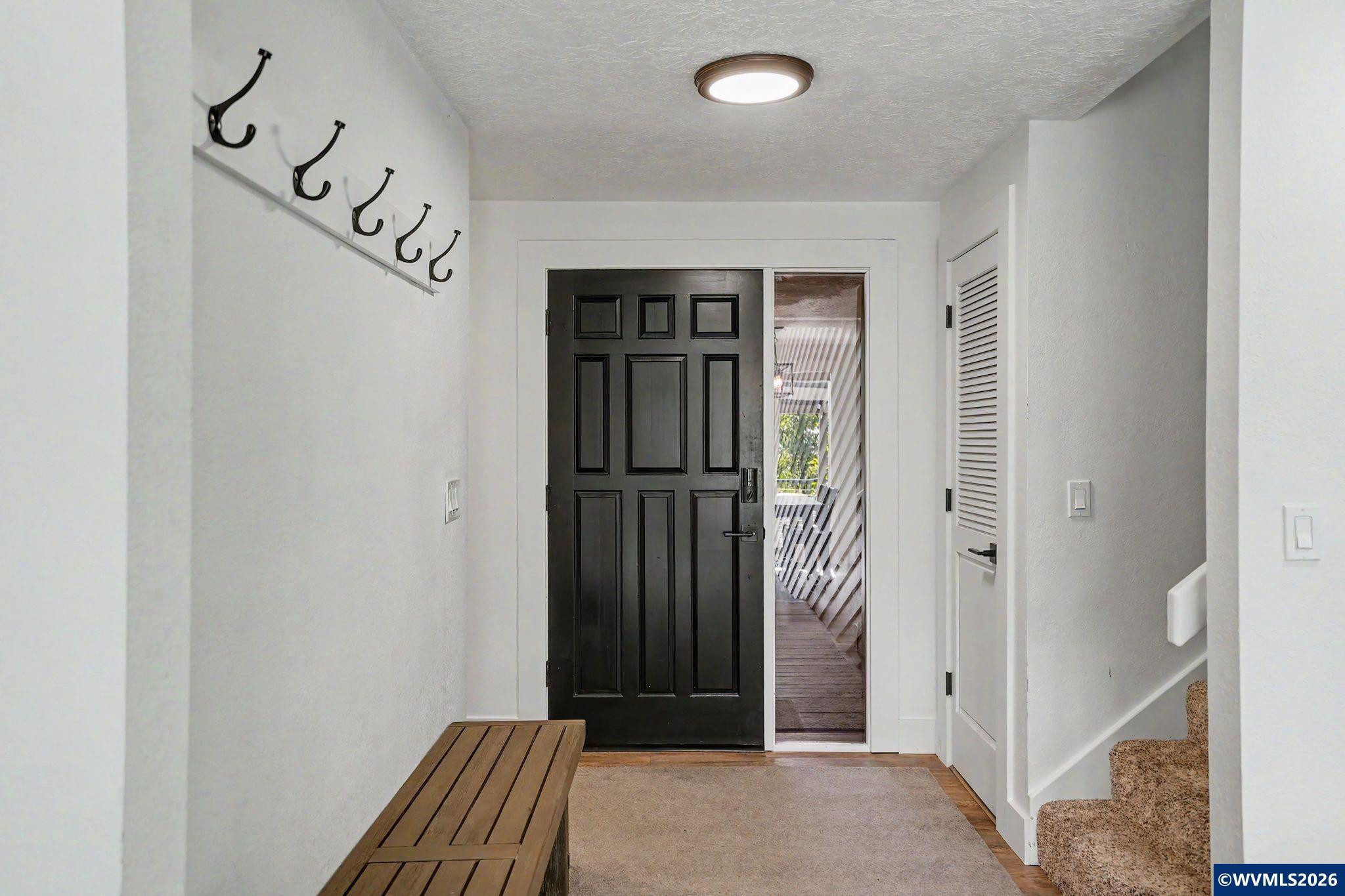 461 Southeast Walnut Avenue Dallas, OR 97338 - Photo 11 of 50