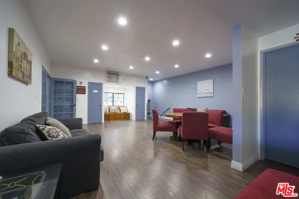 $545,000 | 730 West 4th Street, Unit 120, Long Beach, CA 90802