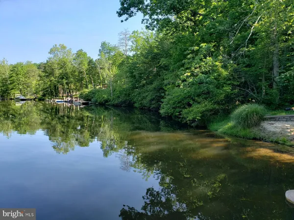 $450,000 | 0 Lakeview Drive, Cross Junction, VA 22625