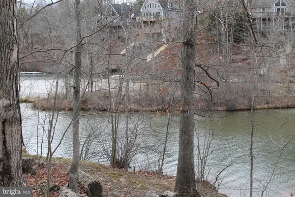 $450,000 | 0 Lakeview Drive, Cross Junction, VA 22625