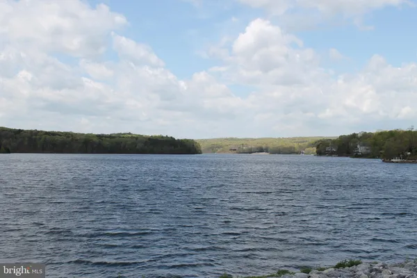 $450,000 | 0 Lakeview Drive, Cross Junction, VA 22625