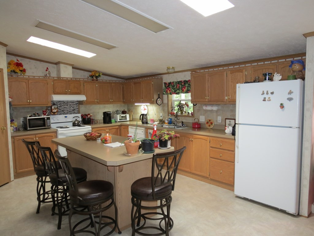 29 T-Ridge Lane Mooers, NY 12958 - Photo 5 of 37 Gallery Image 5