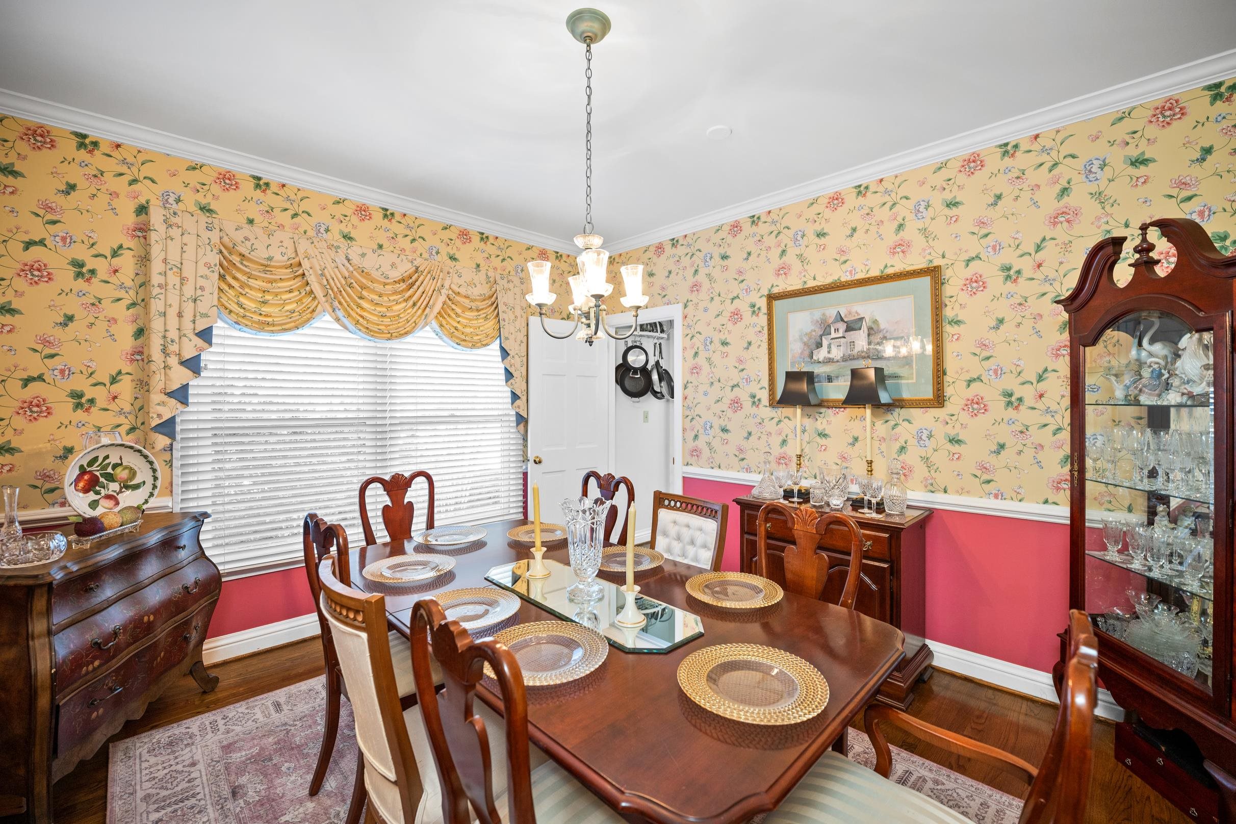 510 Oak Ridge Court West Daphne, AL 36526 - Photo 16 of 50 Dining Area