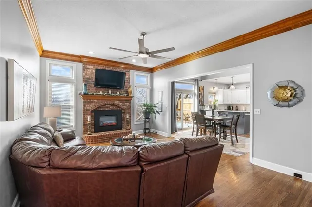 $435,000 | 3208 Tepee Court, Independence, MO 64057