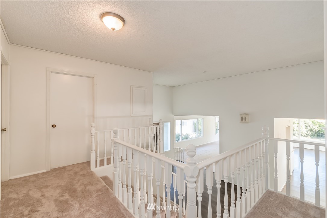 3367 Clearbrook Road Sumas, WA 98295 - Photo 18 of 25 a view of an entryway with stairs