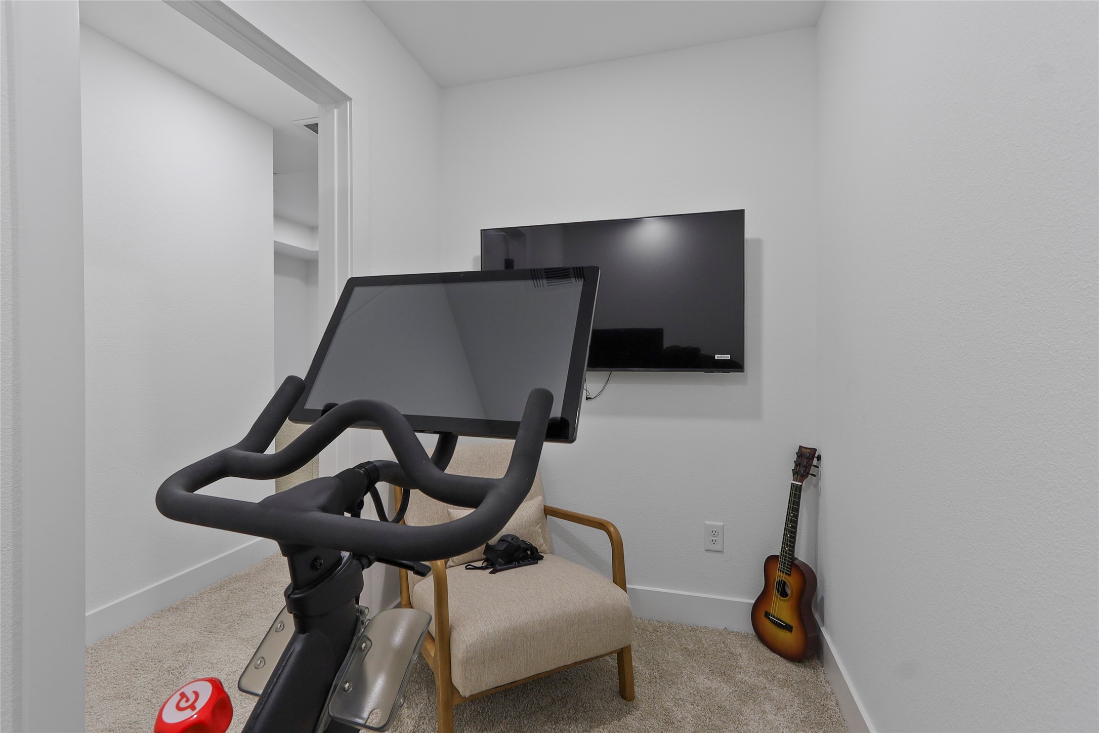 6747 Peerless Street Houston, TX 77021 - Photo 29 of 30 GYM room on 2nd fl