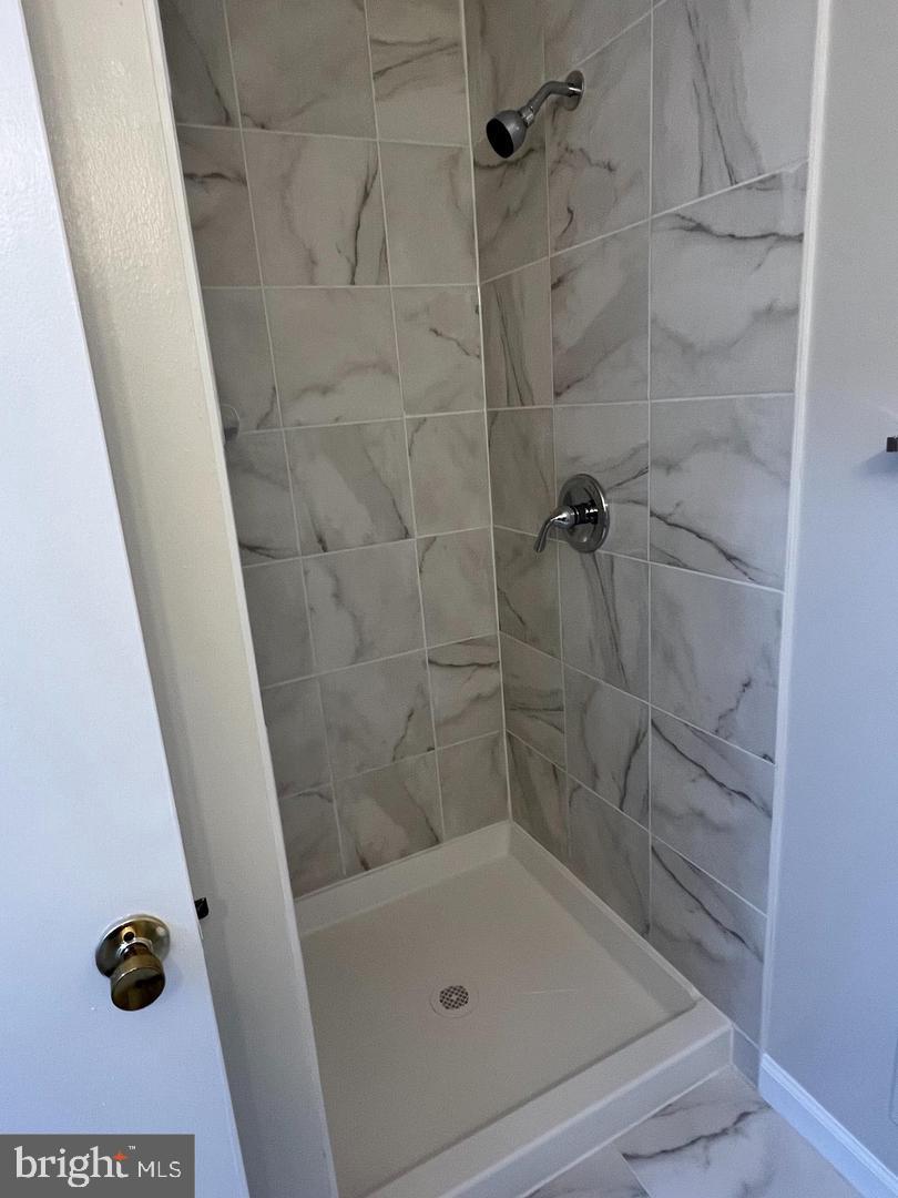 7181 D Cimarron Court Frederick, MD 21703 - Photo 5 of 17