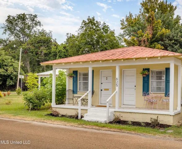 $159,900 | 625 North Wall Street, Natchez, MS 39120