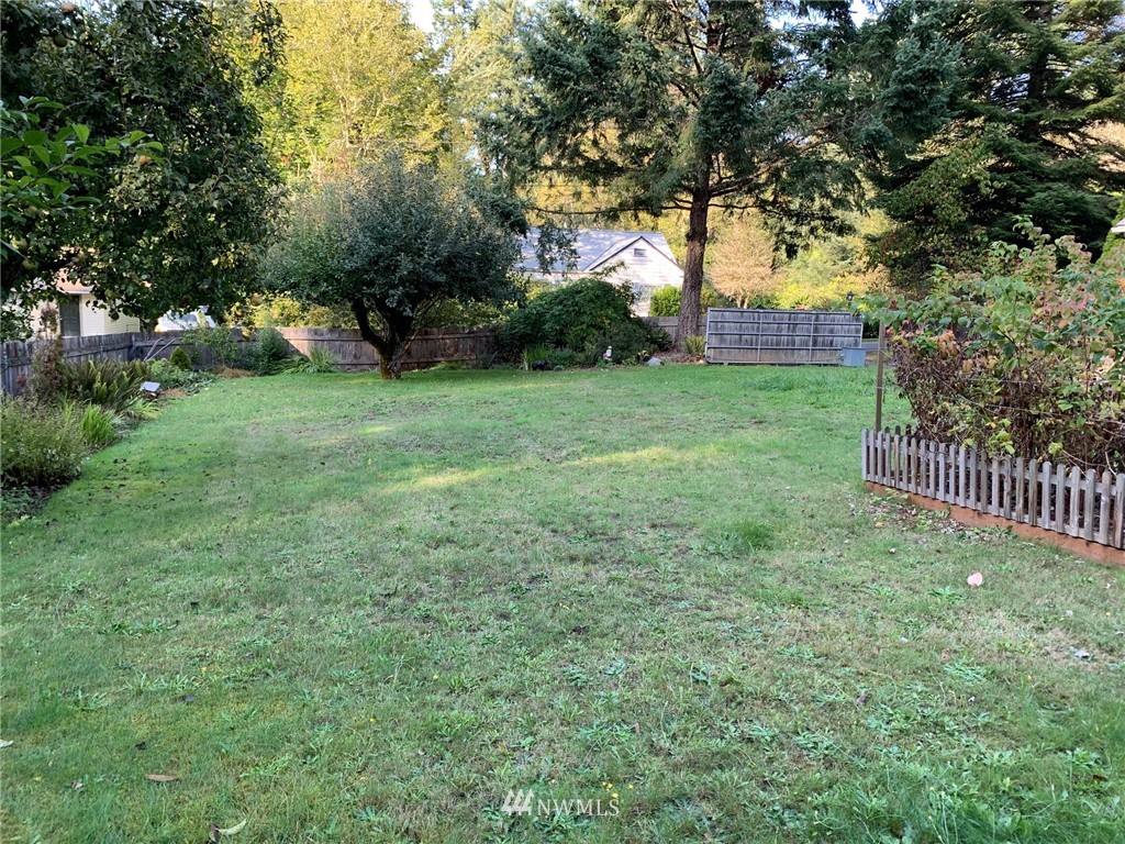 1834 Southwest Hanson Road Port Orchard, WA 98367 - Photo 3 of 21 Gallery Image 3