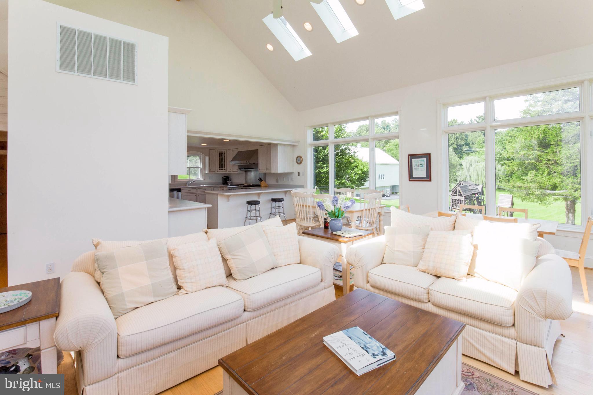 3173 Daisy Road Woodbine, MD 21797 - Photo 18 of 30 Family Room