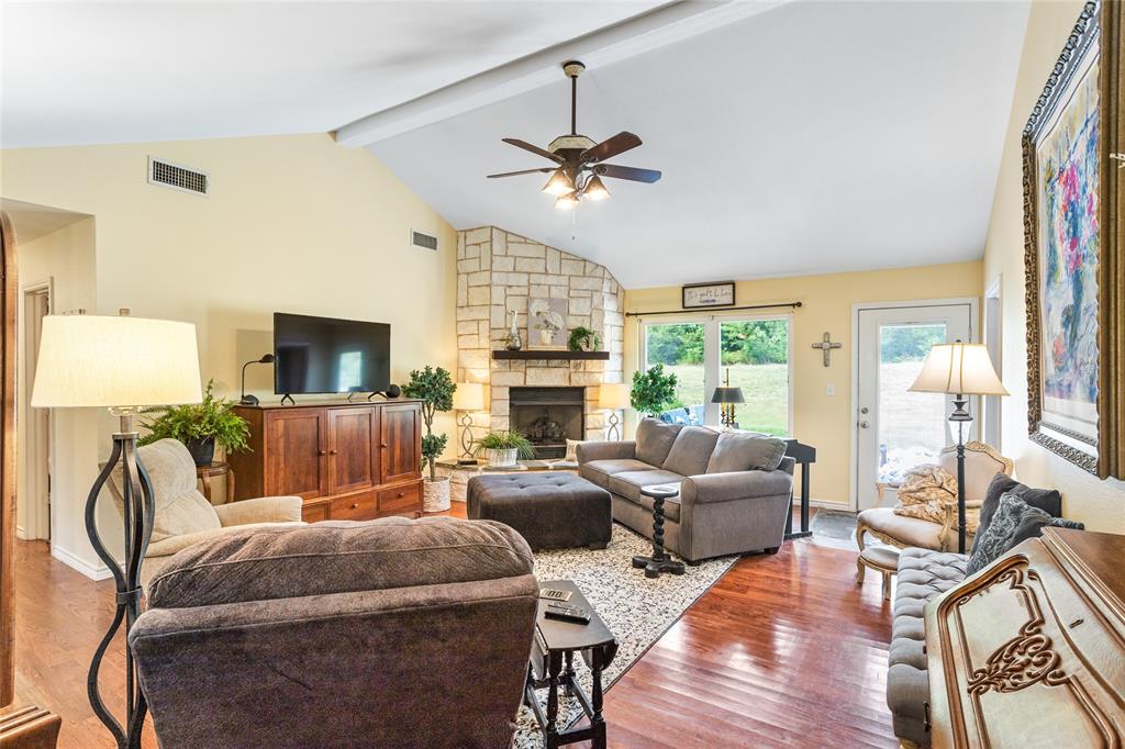 1088 Bub Hill Road Whitewright, TX 75491 - Photo 28 of 37 Gallery Image 28