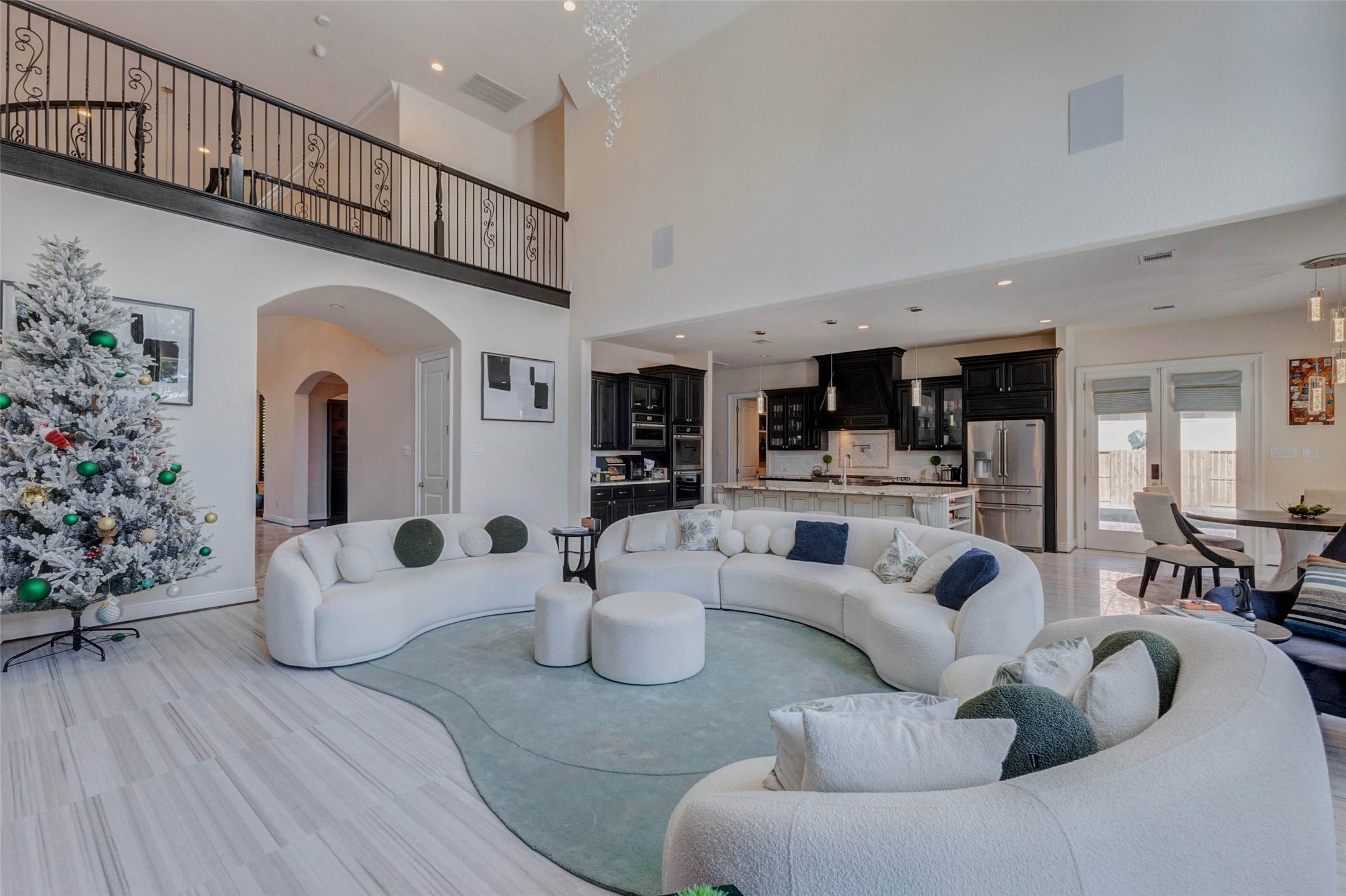 2310 Legends Way Katy, TX 77493 - Photo 16 of 50 a living room with furniture and flowers