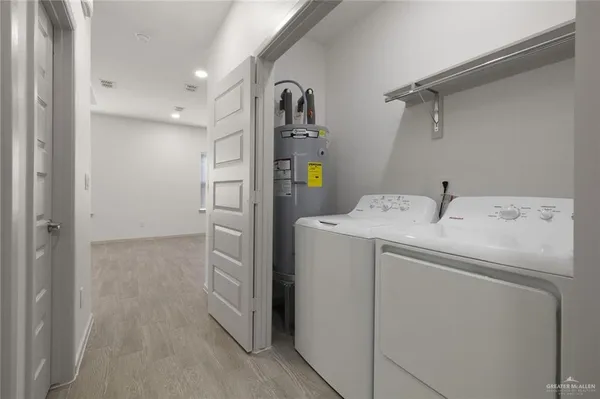 $1,075 | 740 North Alamo Road, Unit 28, Alamo, TX 78516