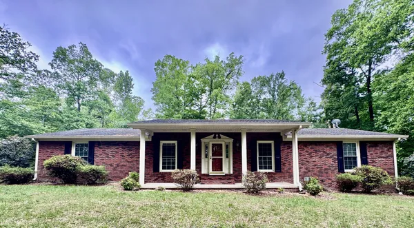 $365,000 | 3005 Highway 52 West, Lafayette, TN 37083