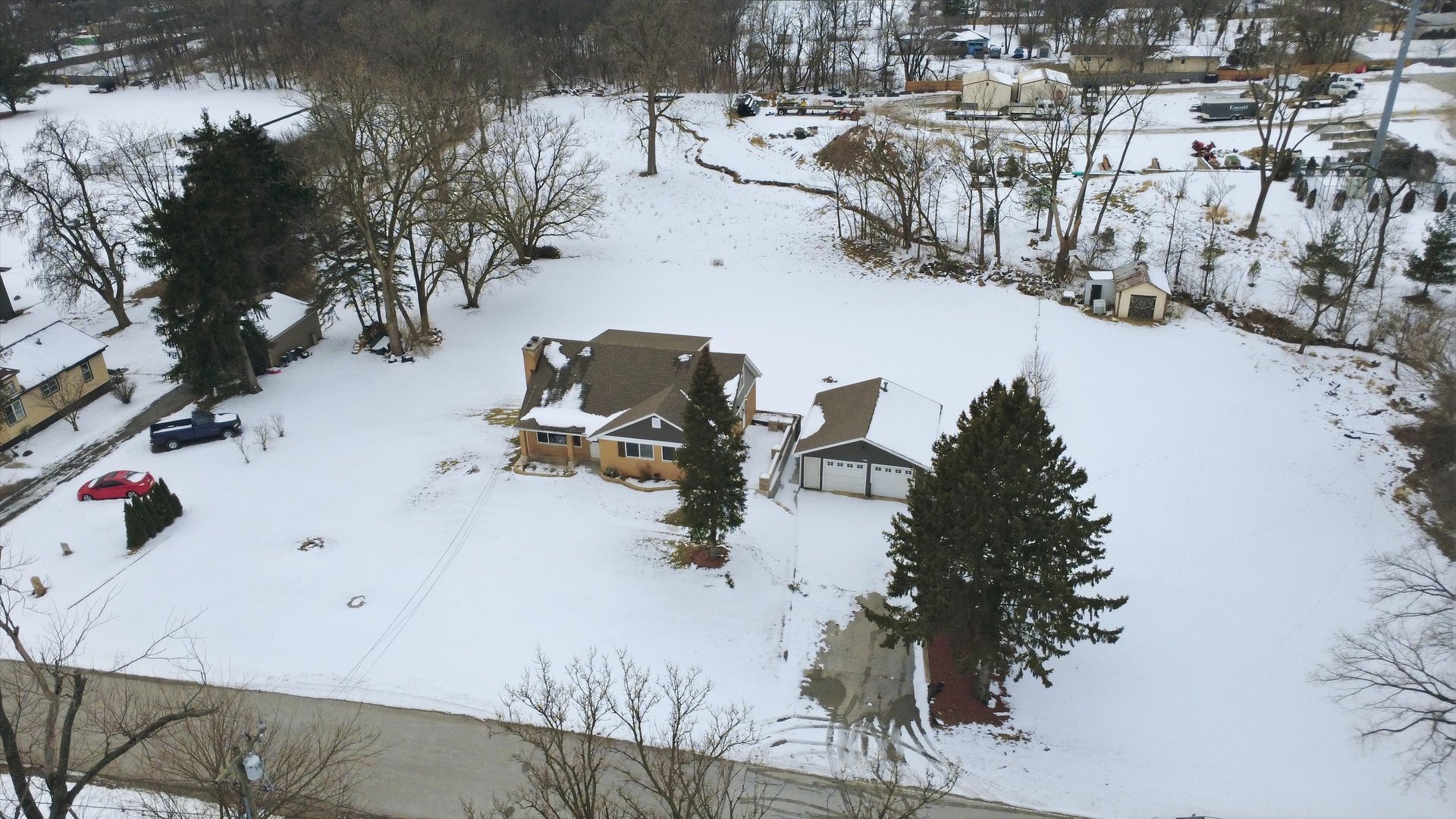 21122 Hillside Road Frankfort, IL 60423 - Photo 44 of 48 a view of roof and covered with trees