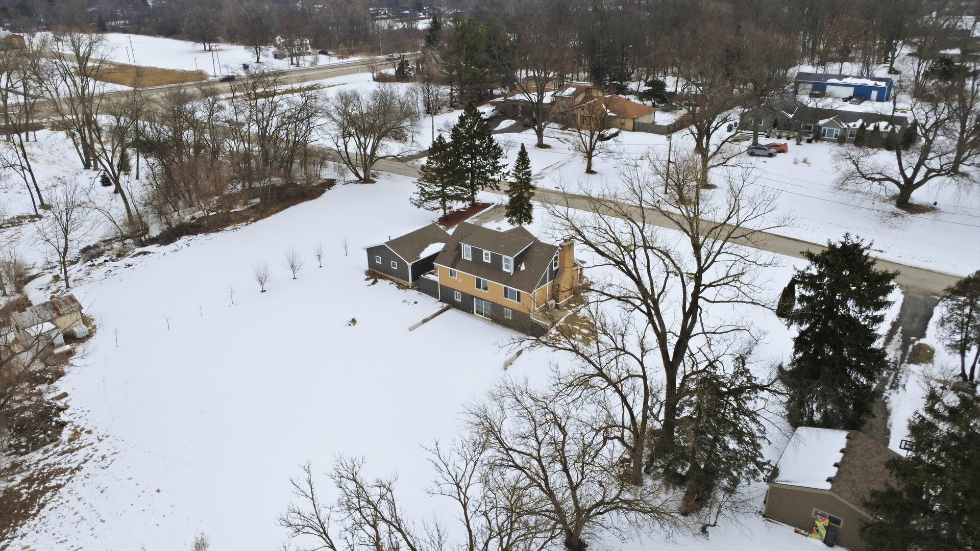 21122 Hillside Road Frankfort, IL 60423 - Photo 45 of 48 a view of outdoor space with seating area