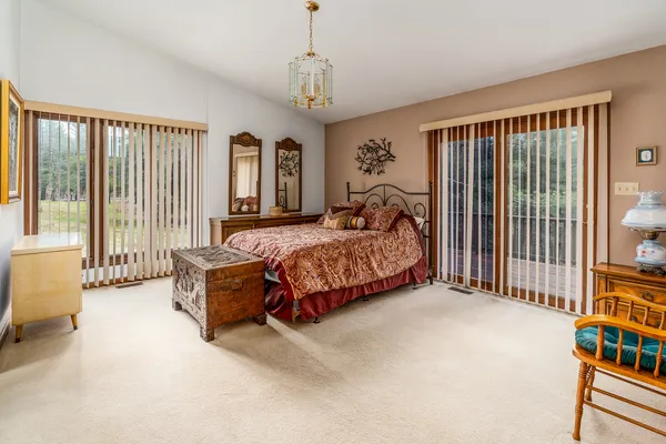 $739,000 | 3085 Kaolin Road, Cobden, IL 62920