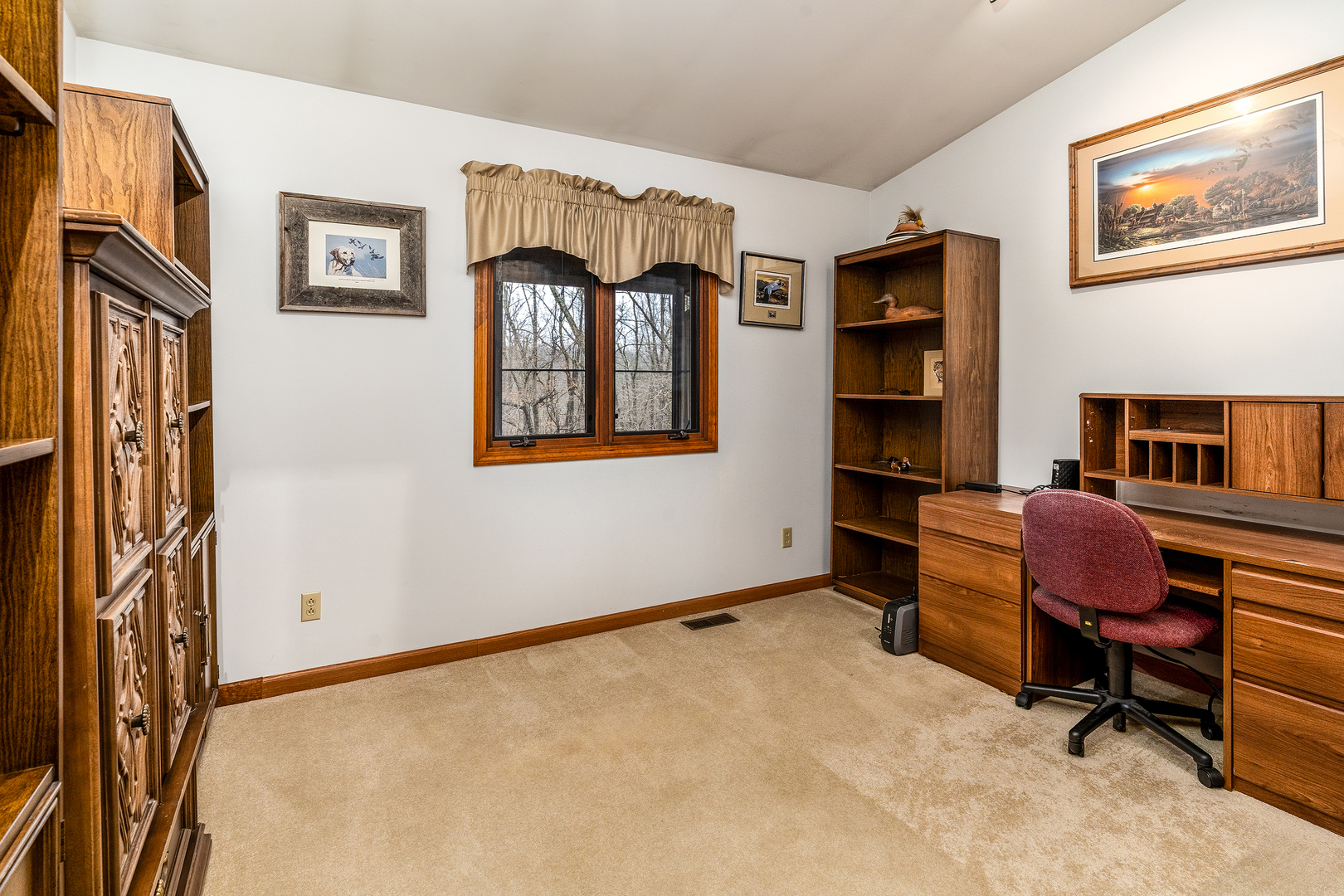 3085 Kaolin Road Cobden, IL 62920 - Photo 22 of 83 a livingroom with workspace and a window
