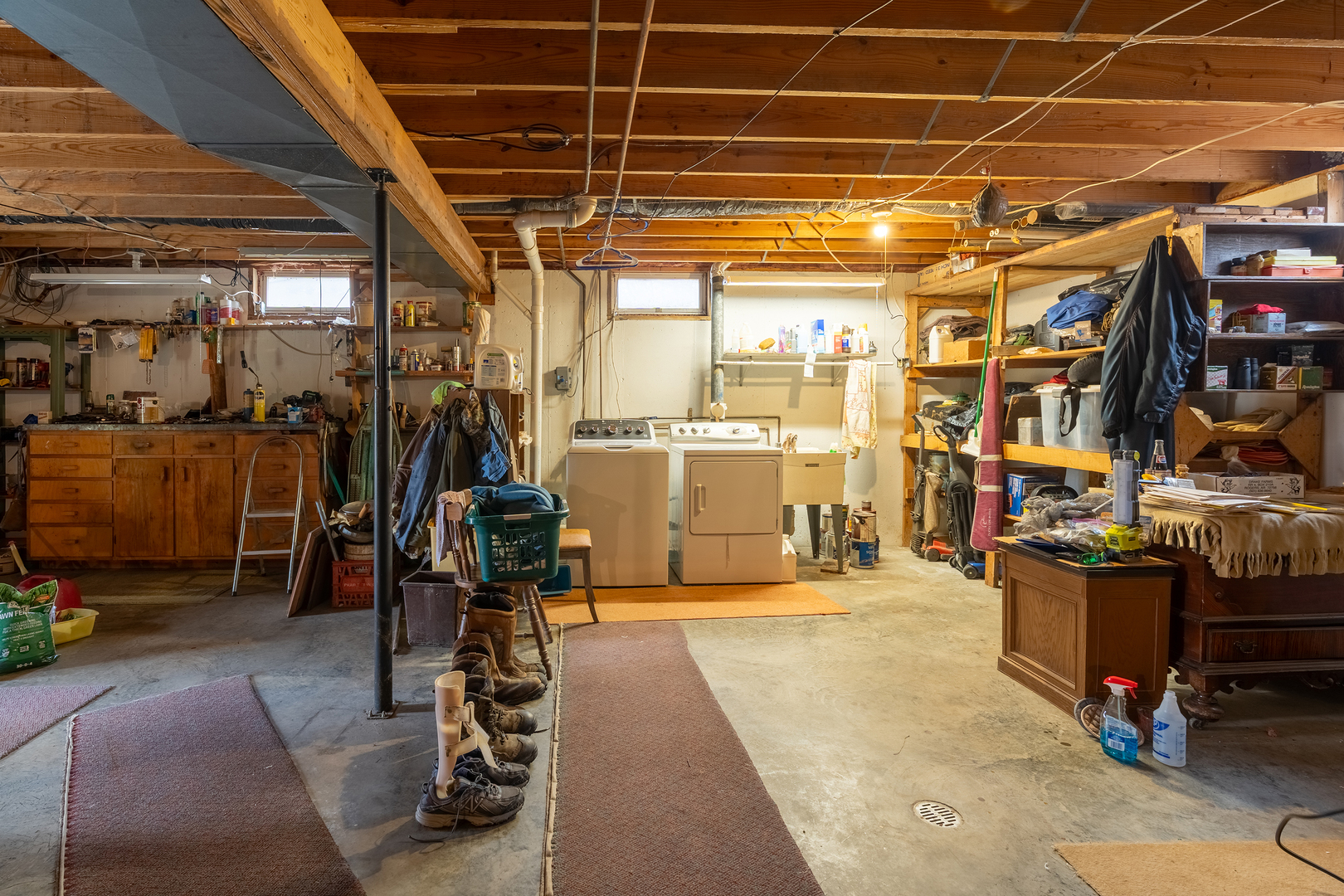 3085 Kaolin Road Cobden, IL 62920 - Photo 32 of 83 a view of a room with gym equipment