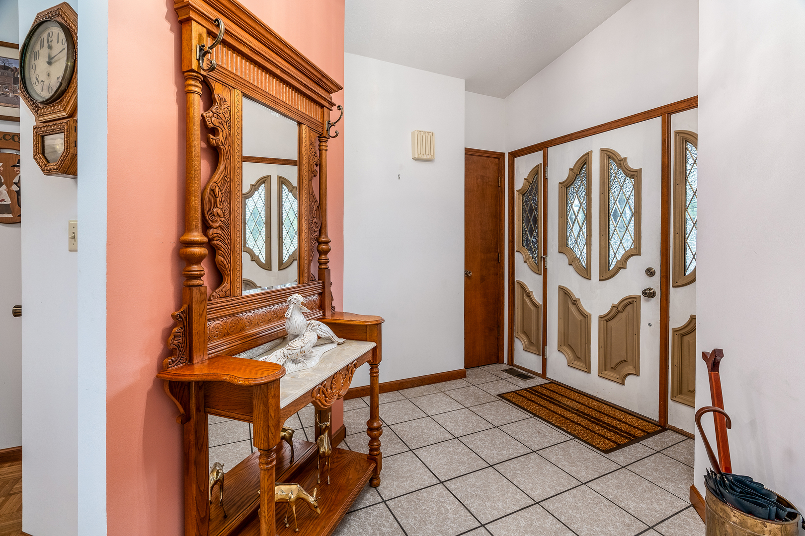 3085 Kaolin Road Cobden, IL 62920 - Photo 4 of 83 a view of an entryway with wooden floor