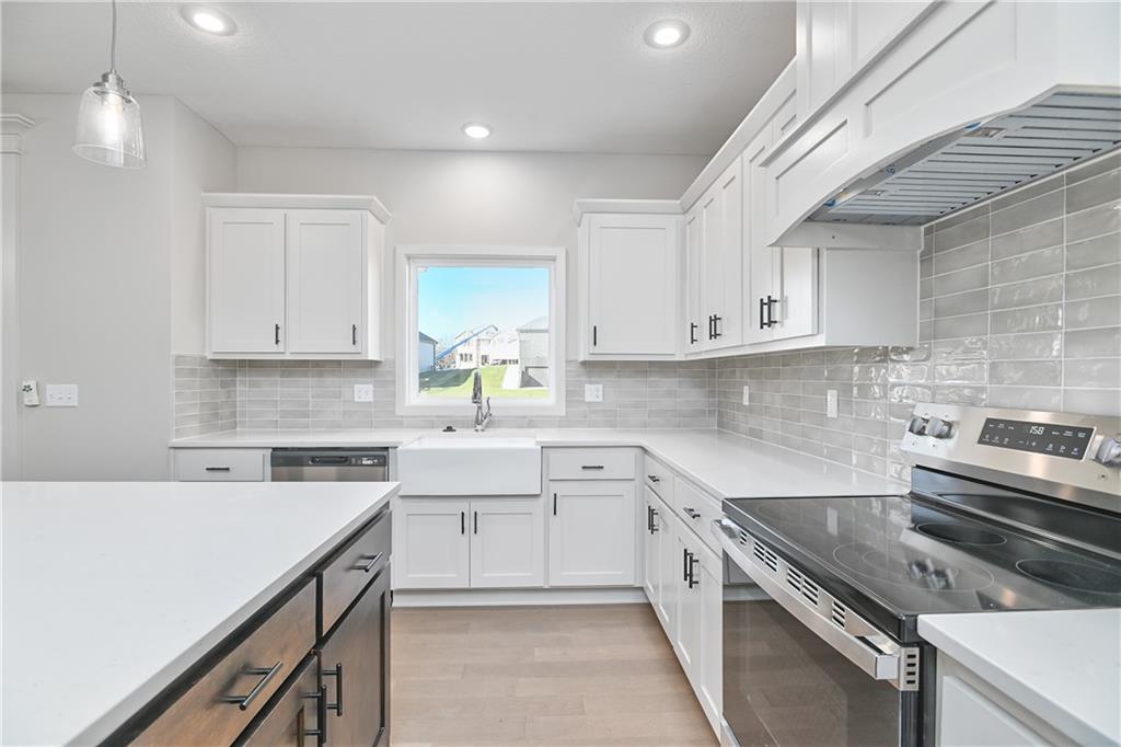 6100 Barth Road Shawnee, KS 66226 - Photo 9 of 57