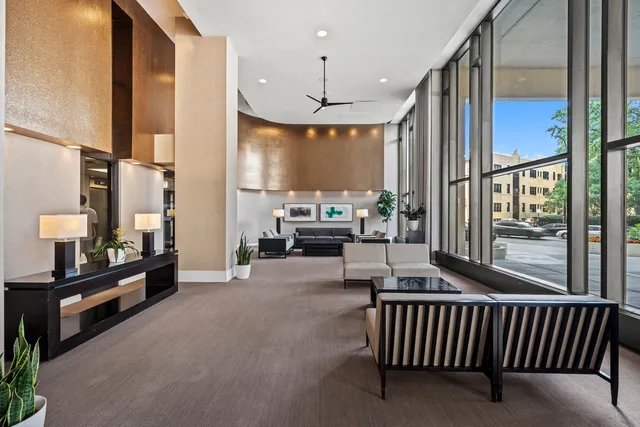 $205,000 | 3930 North Pine Grove Avenue, Unit 2010, Chicago, IL 60613