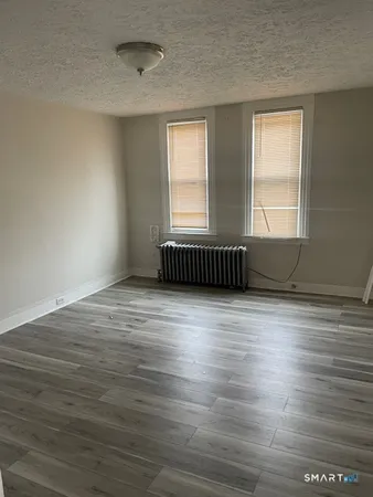 $1,500 | 57-59 Blue Hills Avenue, Unit 3, Hartford, CT 06112