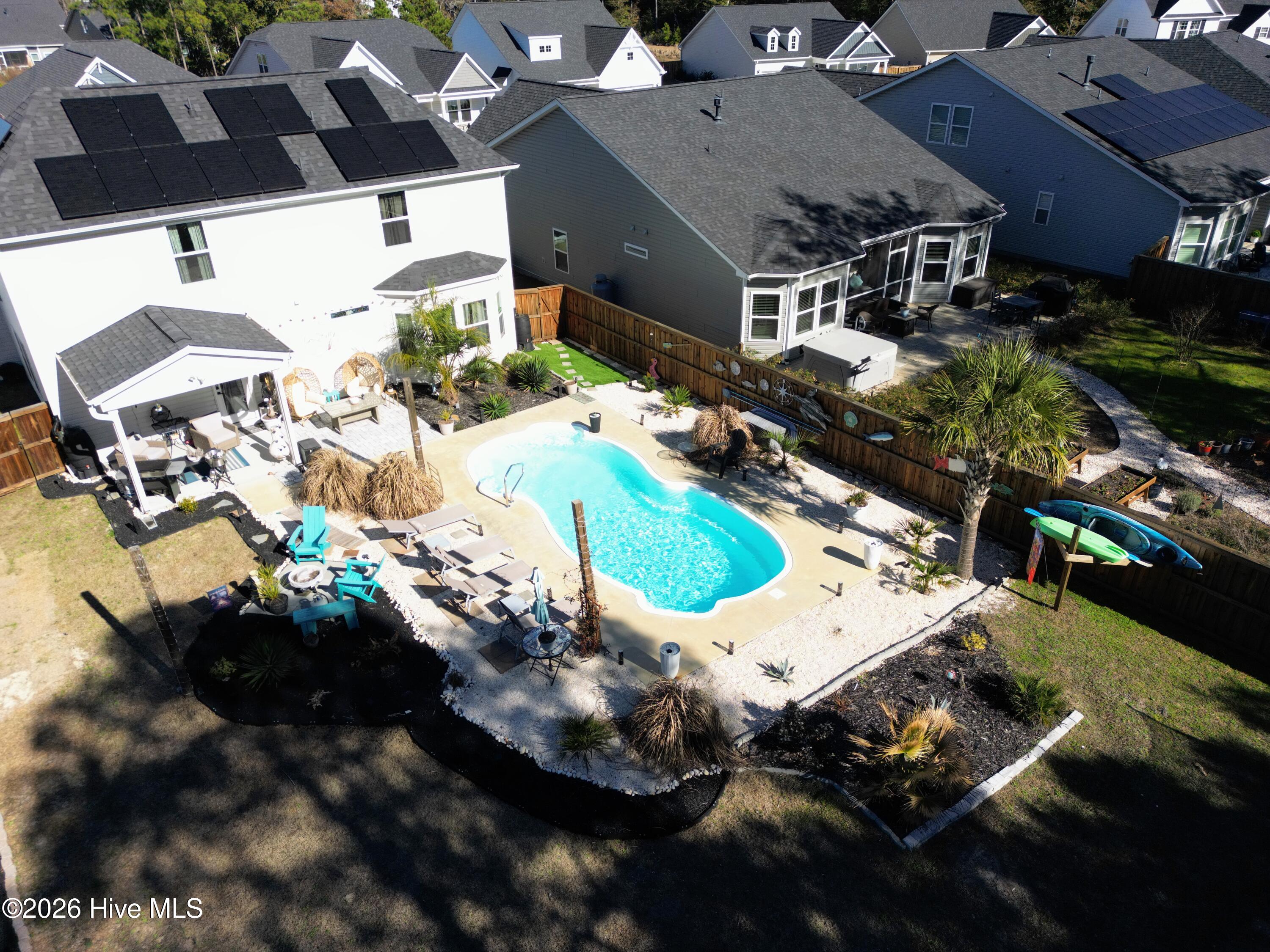 1133 Spincast Road Southport, NC 28461 - Photo 49 of 64 Lush Landscaping