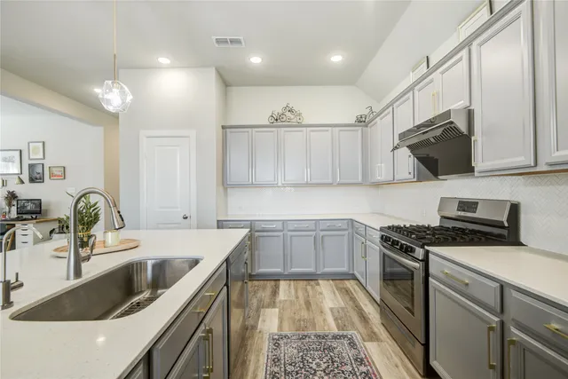 $2,600 | 2815 Torrey Pines Drive, Fulshear, TX 77423