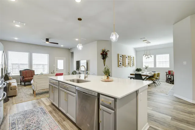 $2,600 | 2815 Torrey Pines Drive, Fulshear, TX 77423