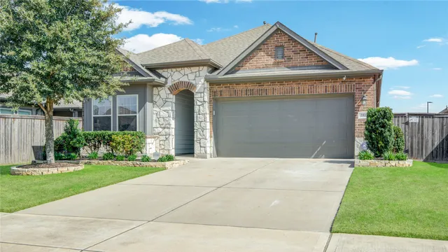 $2,600 | 2815 Torrey Pines Drive, Fulshear, TX 77423