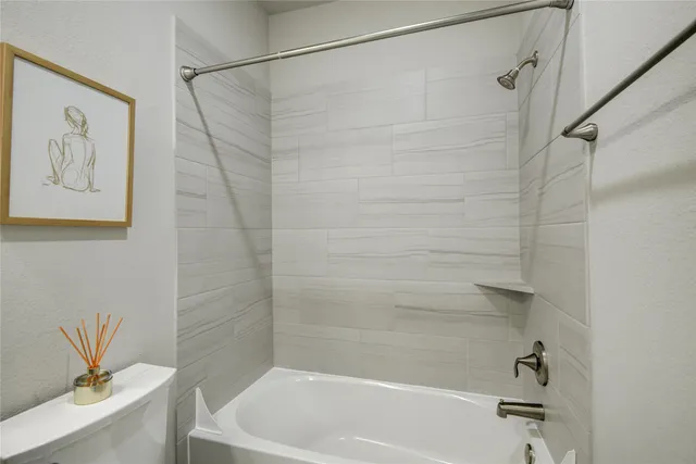 $2,600 | 2815 Torrey Pines Drive, Fulshear, TX 77423