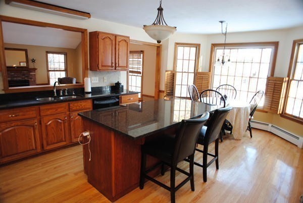 386 Simpson Road Marlborough, MA 01752 - Photo 5 of 22 Gallery Image 5
