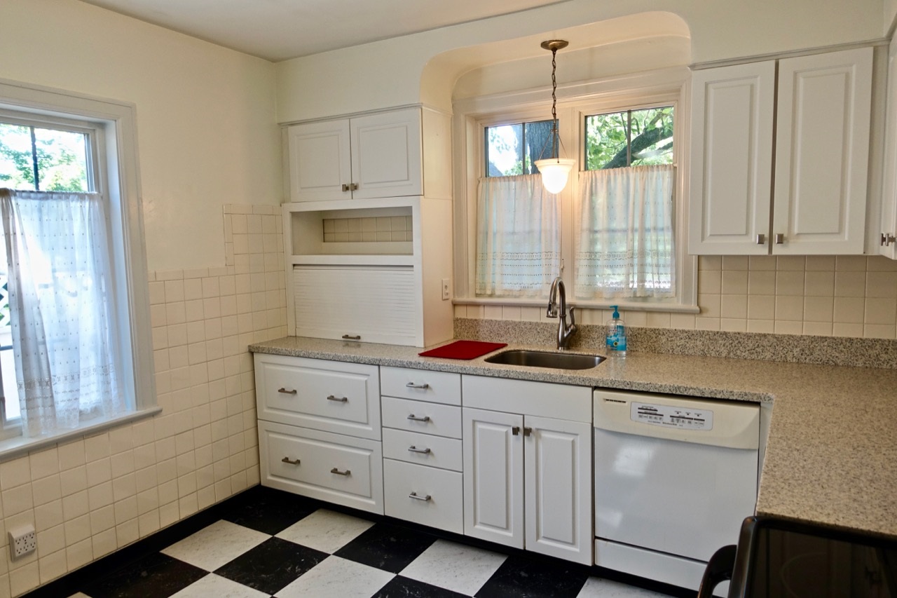 225 North Winthrop Road Muncie, IN 47304 - Photo 14 of 36 Gallery Image 14