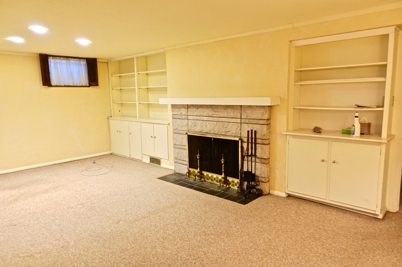 225 North Winthrop Road Muncie, IN 47304 - Photo 26 of 36 Gallery Image 26
