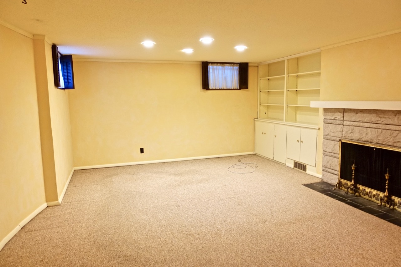 225 North Winthrop Road Muncie, IN 47304 - Photo 27 of 36 Gallery Image 27