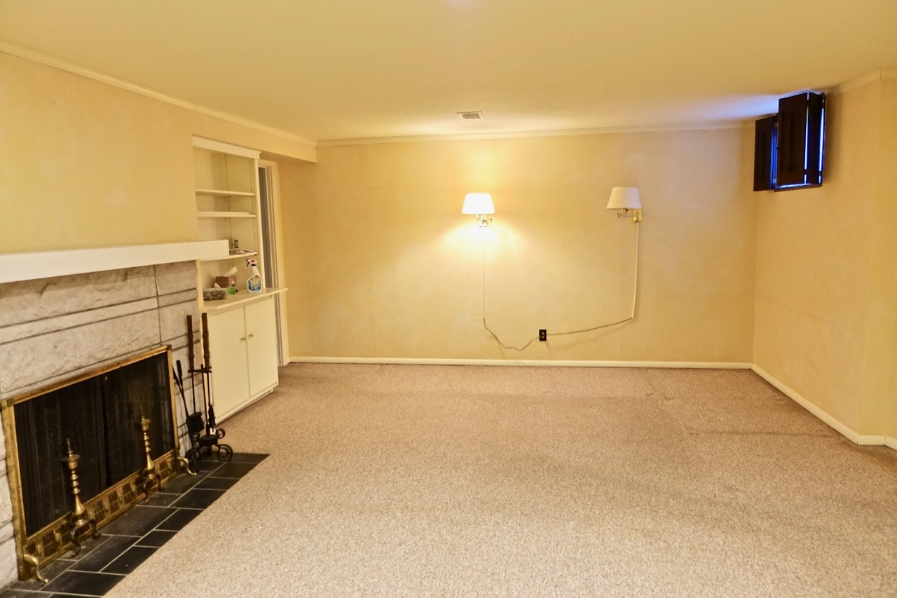 225 North Winthrop Road Muncie, IN 47304 - Photo 28 of 36 Gallery Image 28