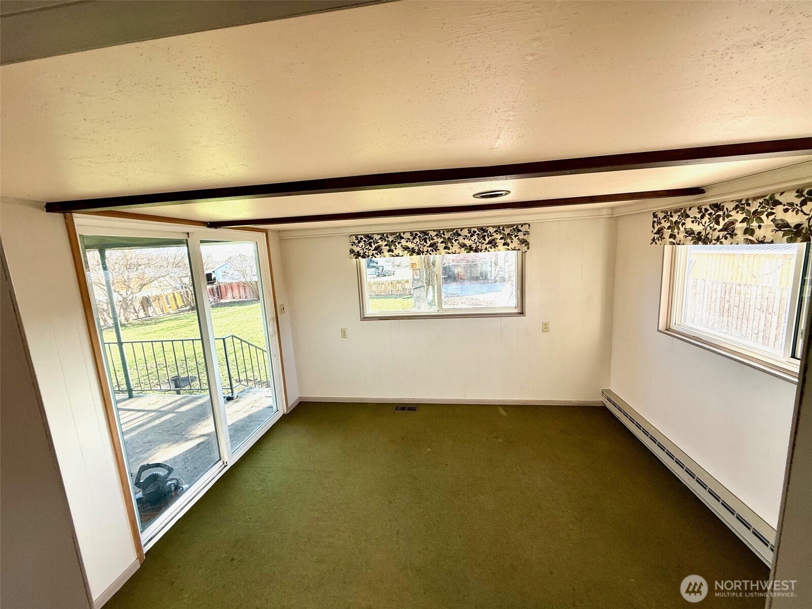 1006 East Dobson Road Odessa, WA 99159 - Photo 18 of 38 a view of an empty room with a window